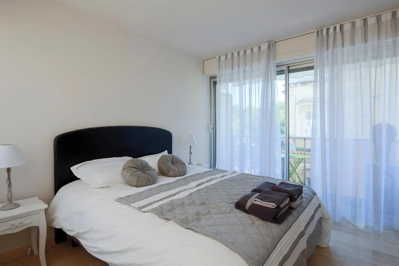 Appartement Moustier - Welkeys Avignon 0*,  France